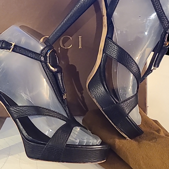 Authentic Gucci platform pumps 36+ UIB - Picture 3 of 5